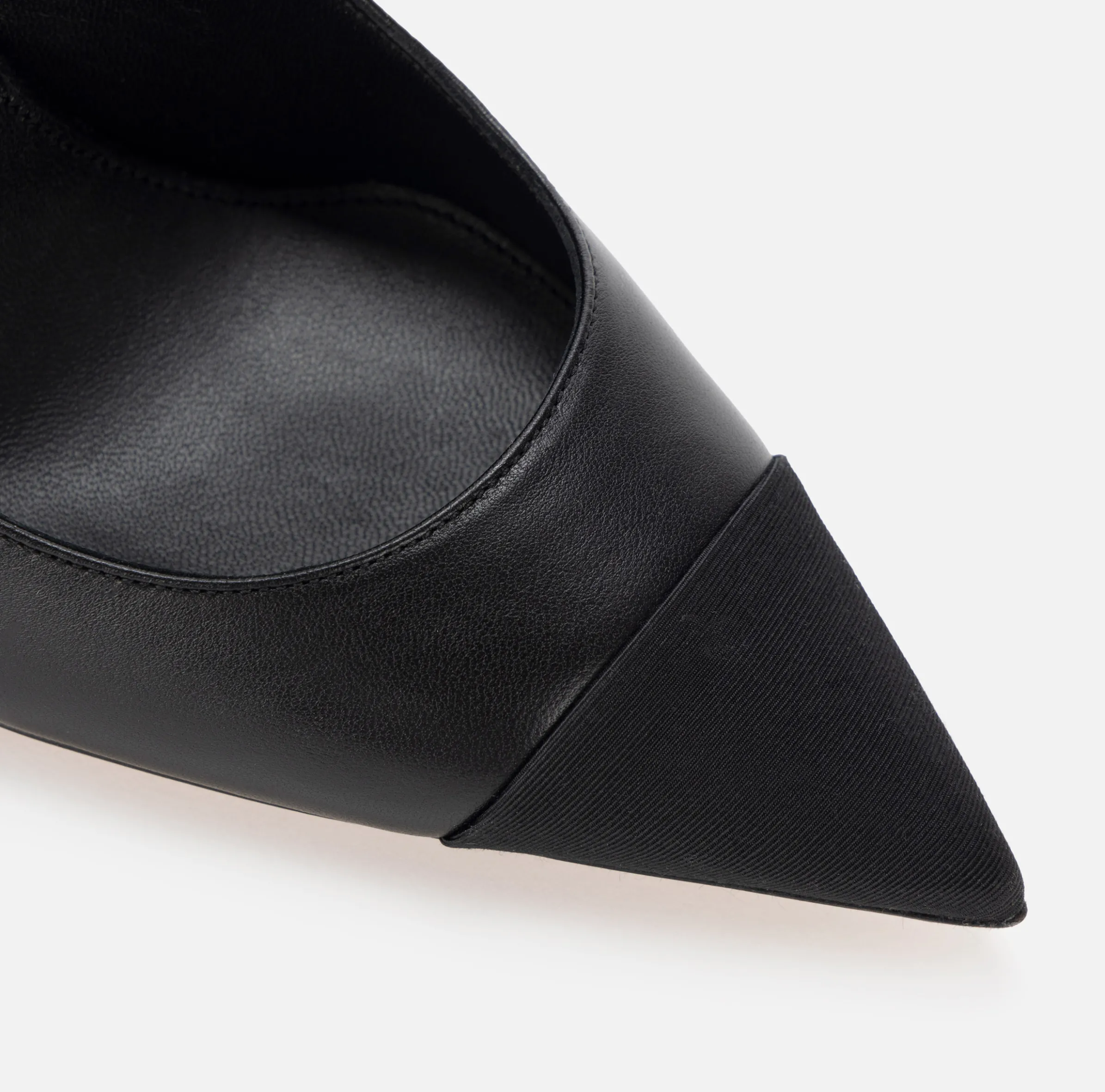 Slingback in nappa con tacco scultura