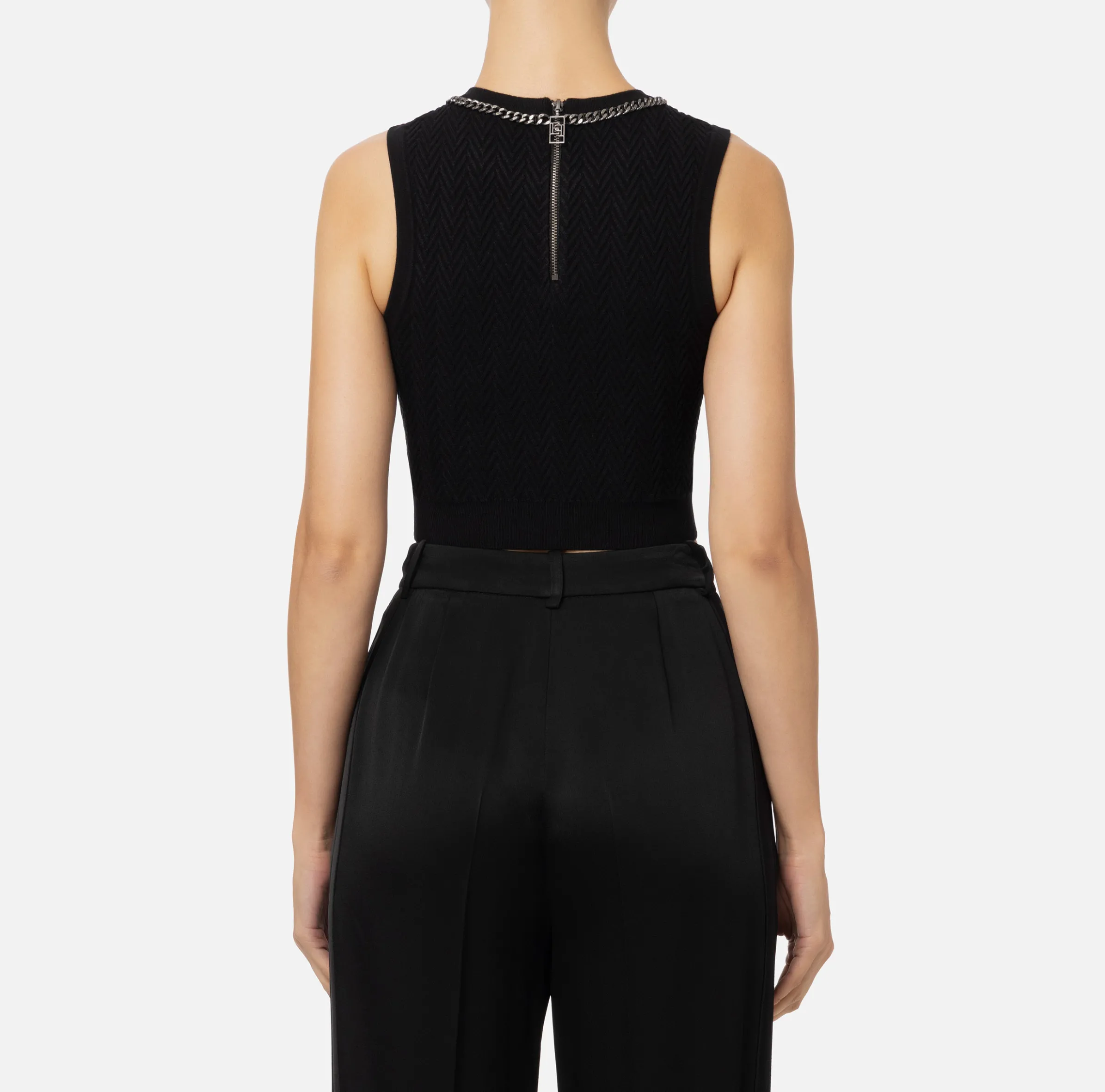 Top in viscosa con catena