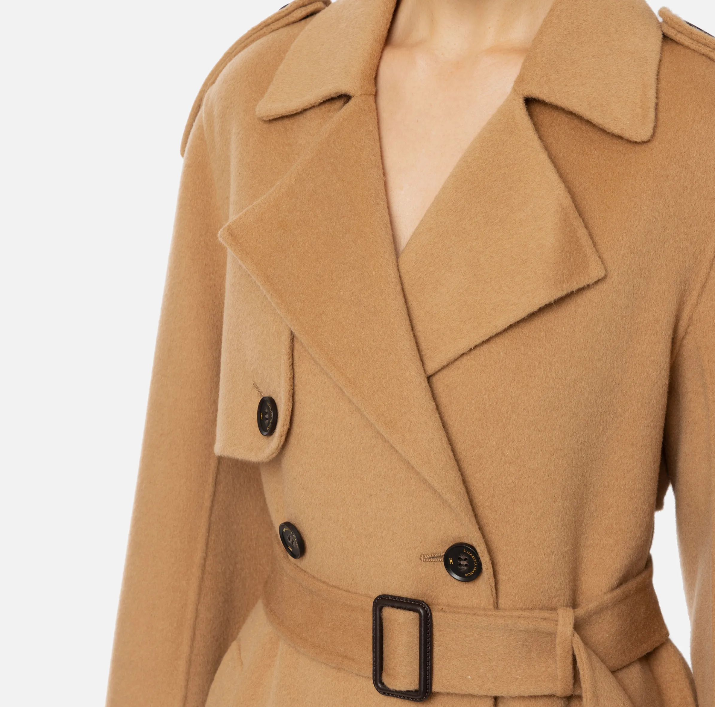 Trench in lana