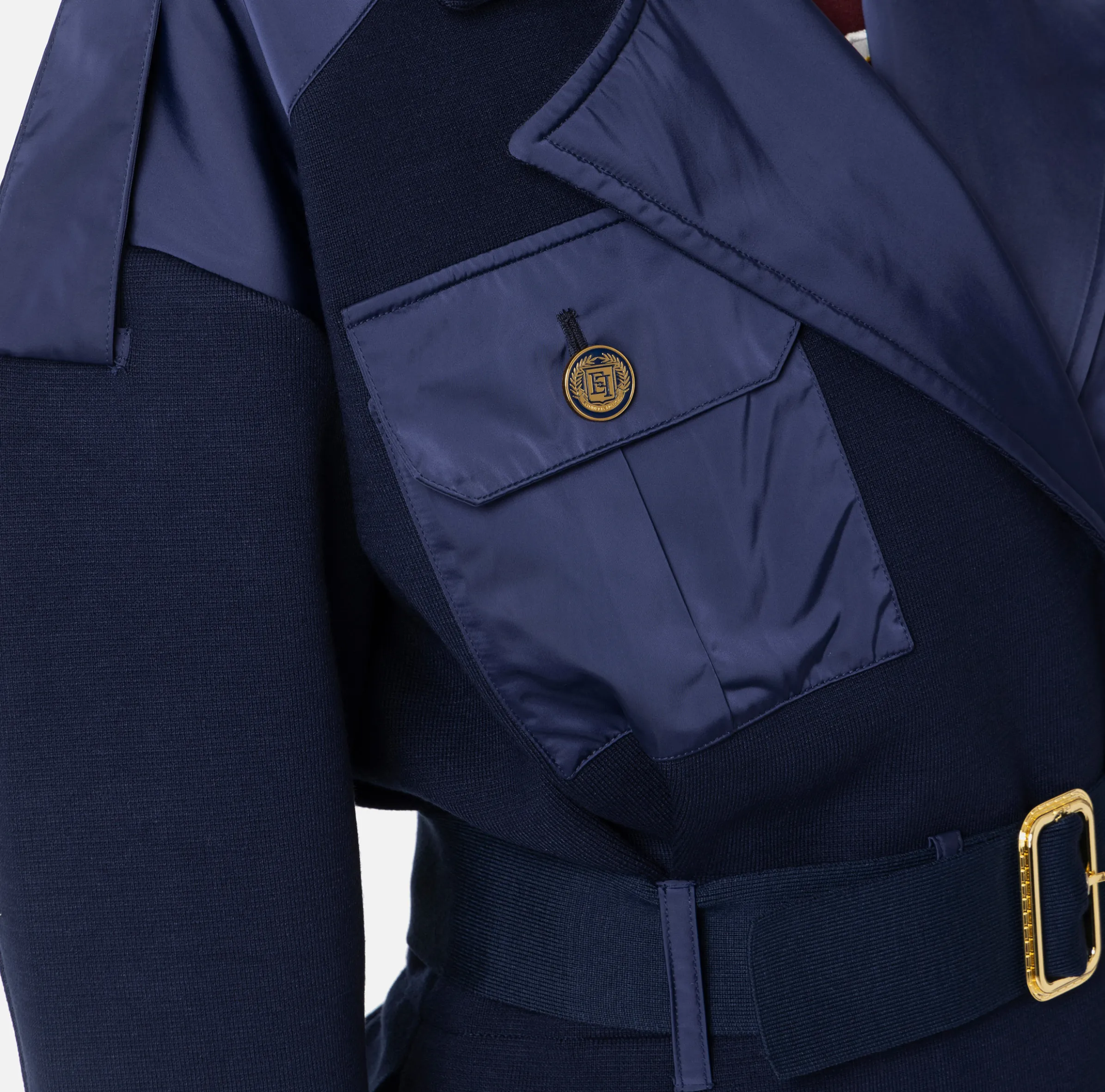 Trench in viscosa con inserti in vela