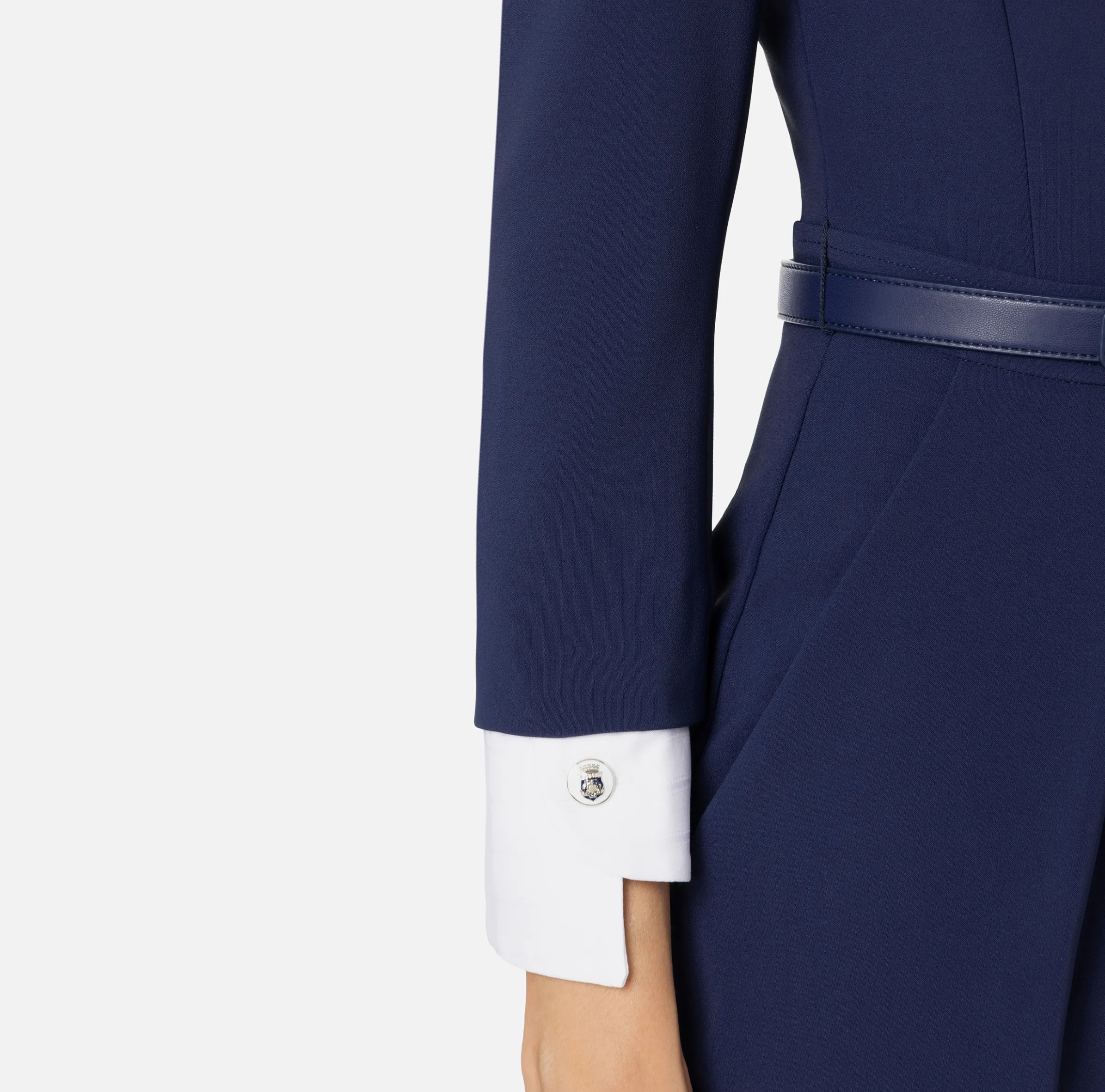 Tuta in crêpe stretch con revers in raso