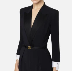 Tuta in crêpe stretch con revers in raso